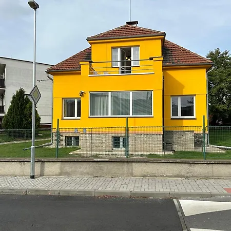 度假居 Mala Tyrsovka *